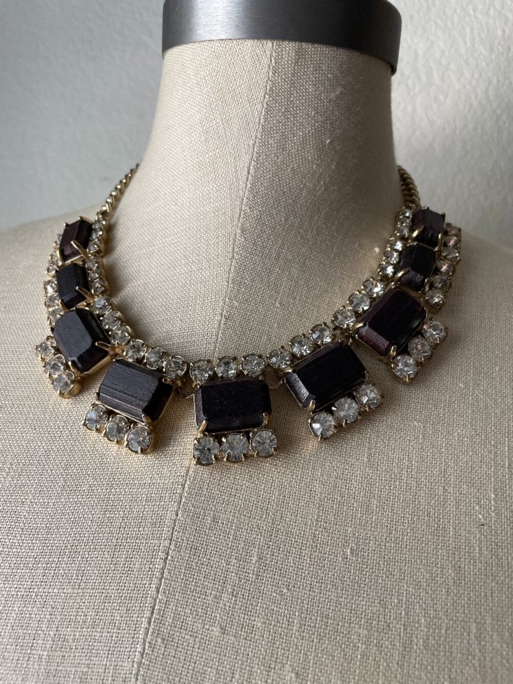 Ann Taylor Wood & Rhinestone Statement Necklace Gold Tone Toggle Clasp